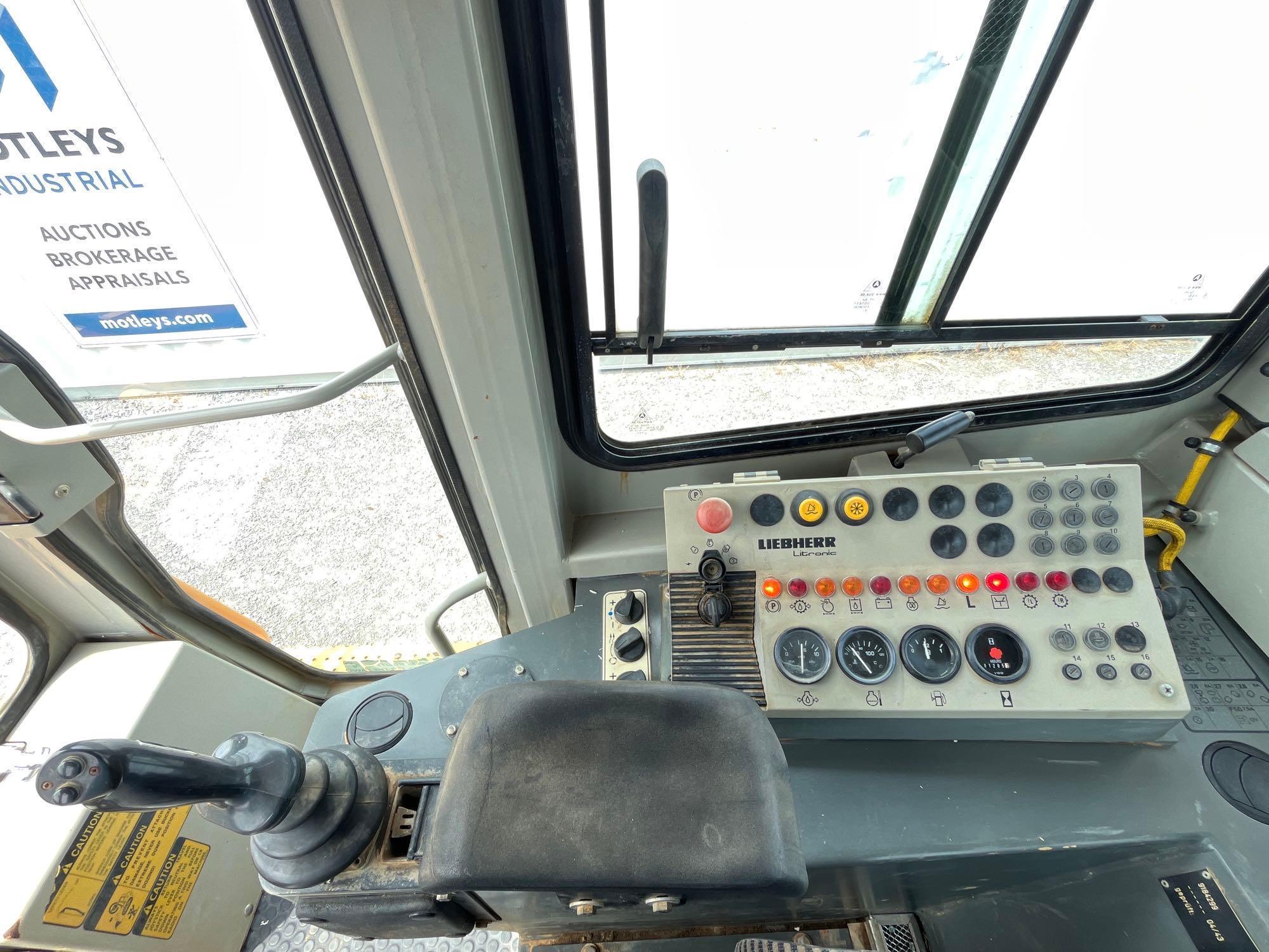 2005 Liebherr LR622B Litronic Crawler Loader
