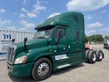 International Tandem axle sleeper Road tractor