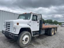 1984 International 19' Flatbed Truck