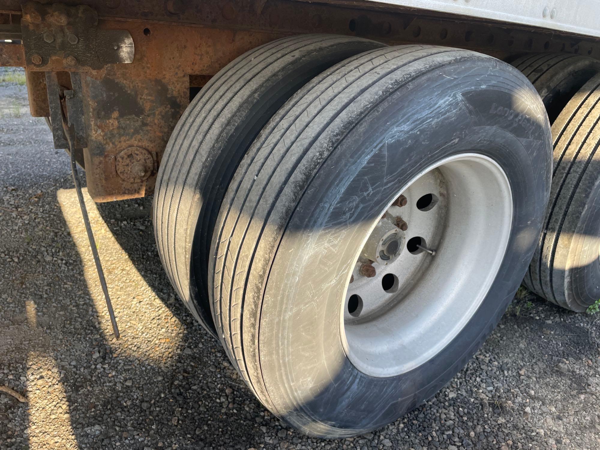 2002 Utility 3000R 53' Reefer Trailer
