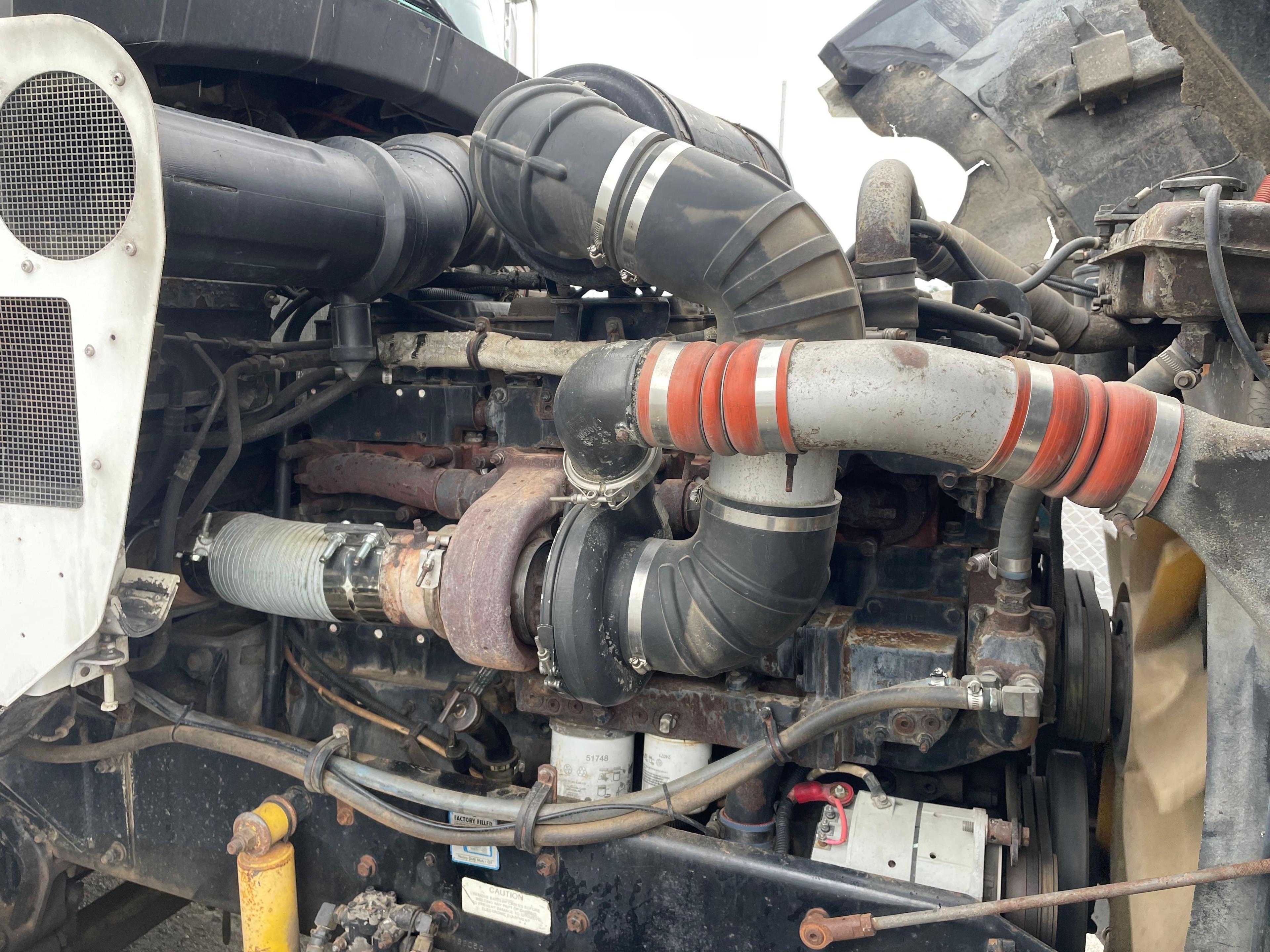 1996 Kenworth T600 Single Axle Sleeper Truck