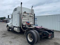 1996 Kenworth T600 Single Axle Sleeper Truck