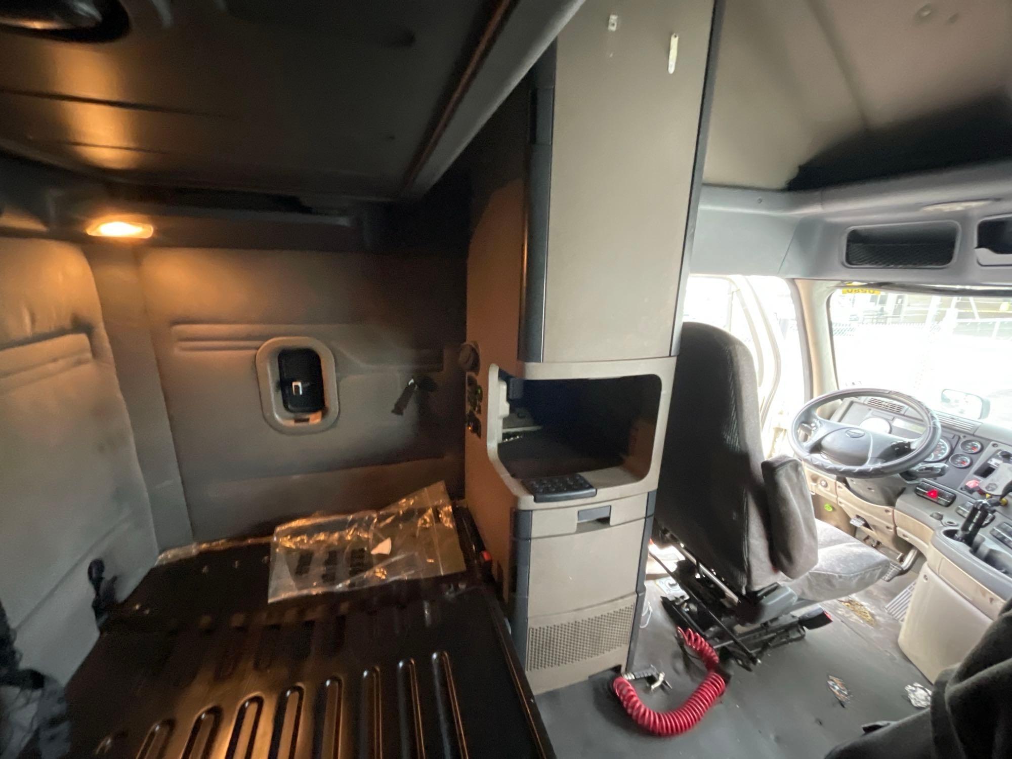 2017 Freightliner Sleeper Road Tractor