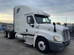 2017 Freightliner Sleeper Road Tractor