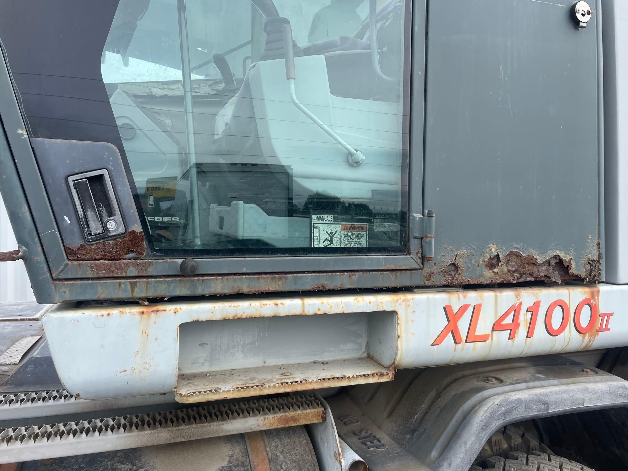 2006 Gradall XL4100 Wheel Excavator