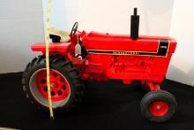 Diecast International 1466 tractor