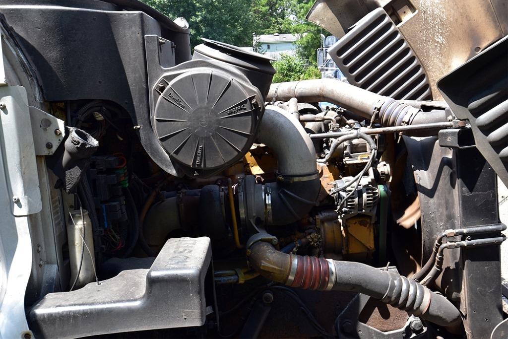 2002 Peterbilt 387 Truck Tractor