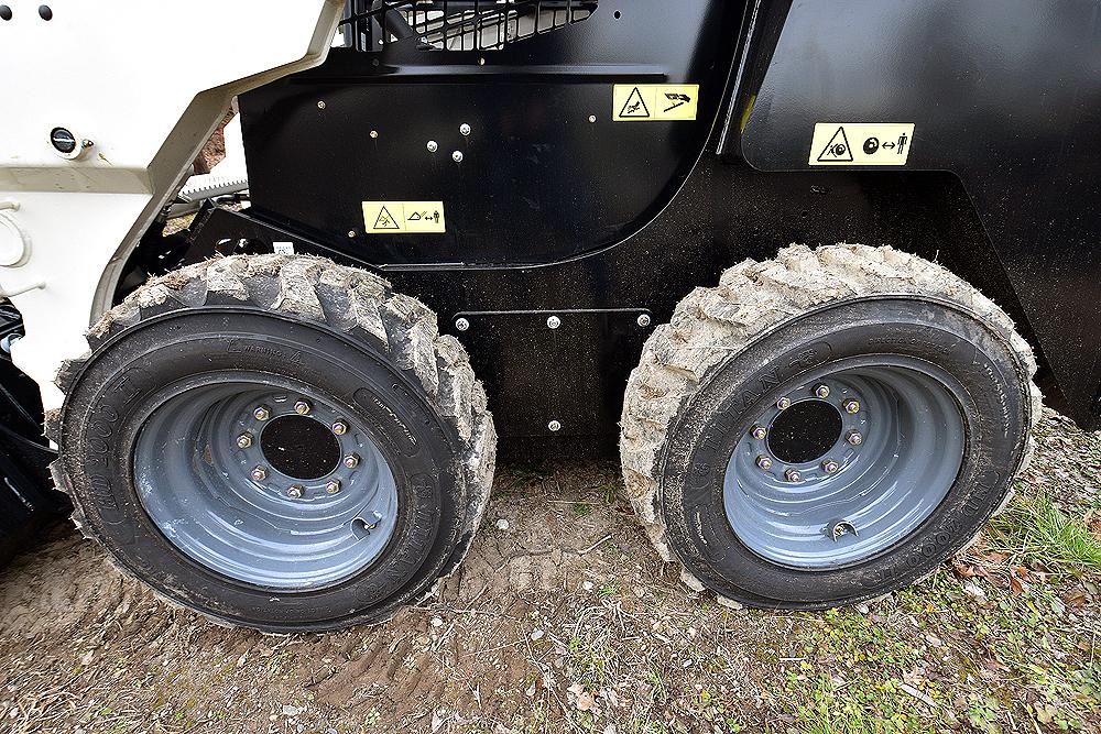 2019 Terex V200S Skid Steer w/ Pneumatic Tires & 67" Bucket