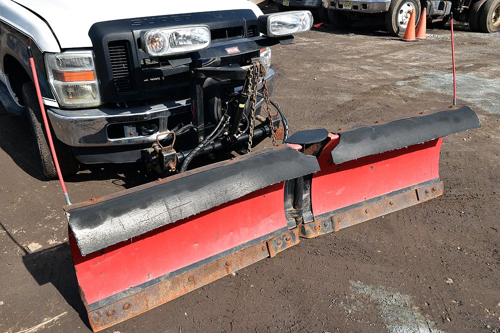 2009 Ford F-250 SD, 4WD w/ Dump Body Insert, Western MVP Plus V-Plow