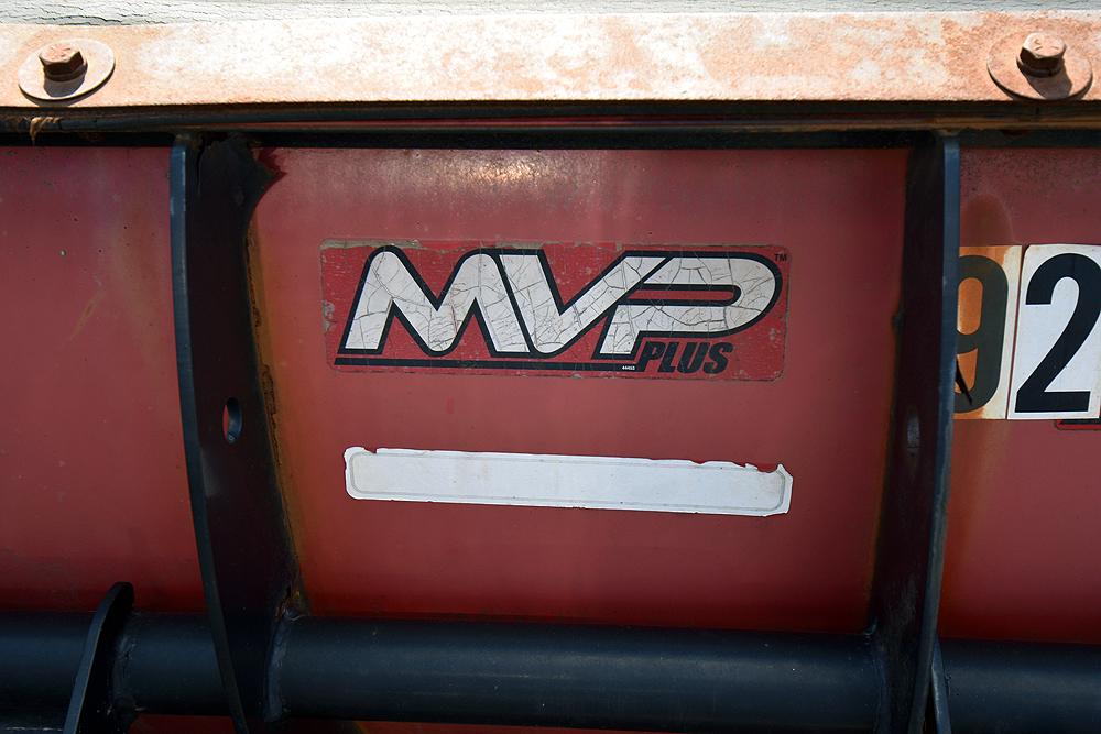 2009 Ford F-250 SD, 4WD w/ Dump Body Insert, Western MVP Plus V-Plow