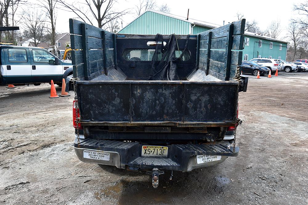 2009 Ford F-250 SD, 4WD w/ Dump Body Insert, Western MVP Plus V-Plow