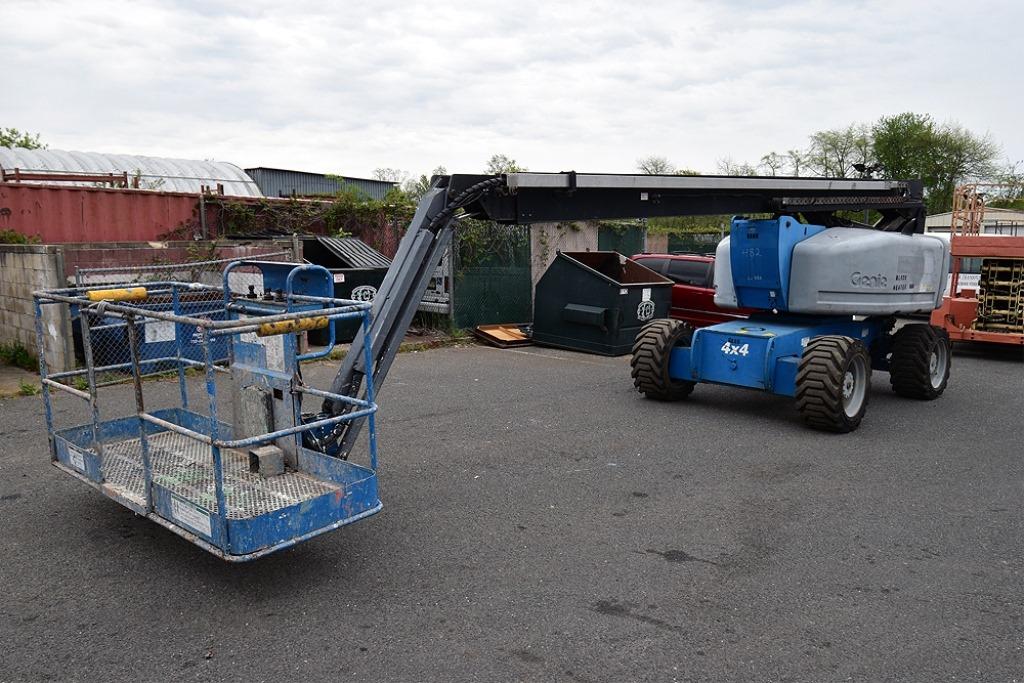 Genie Z-80/60 Boom Lift