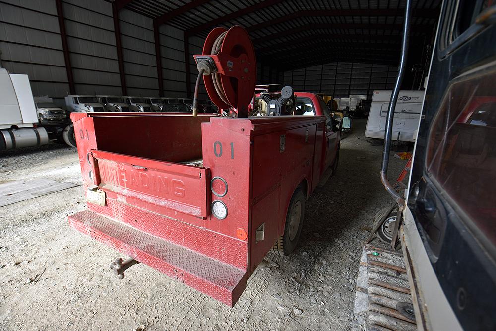 2003 Ford F-350 Service Truck (non-op)