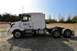 2016 Volvo VNL 400 Flat Roof Sleeper