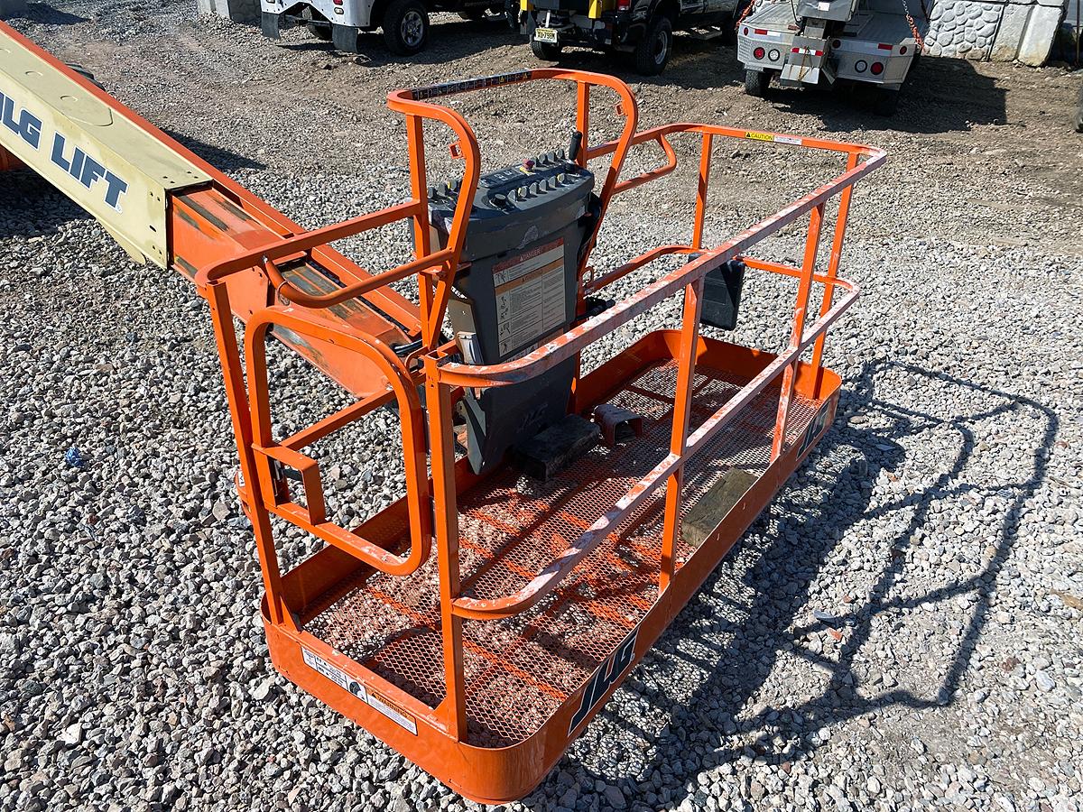 JLG 600S Telescopic Boom Lift