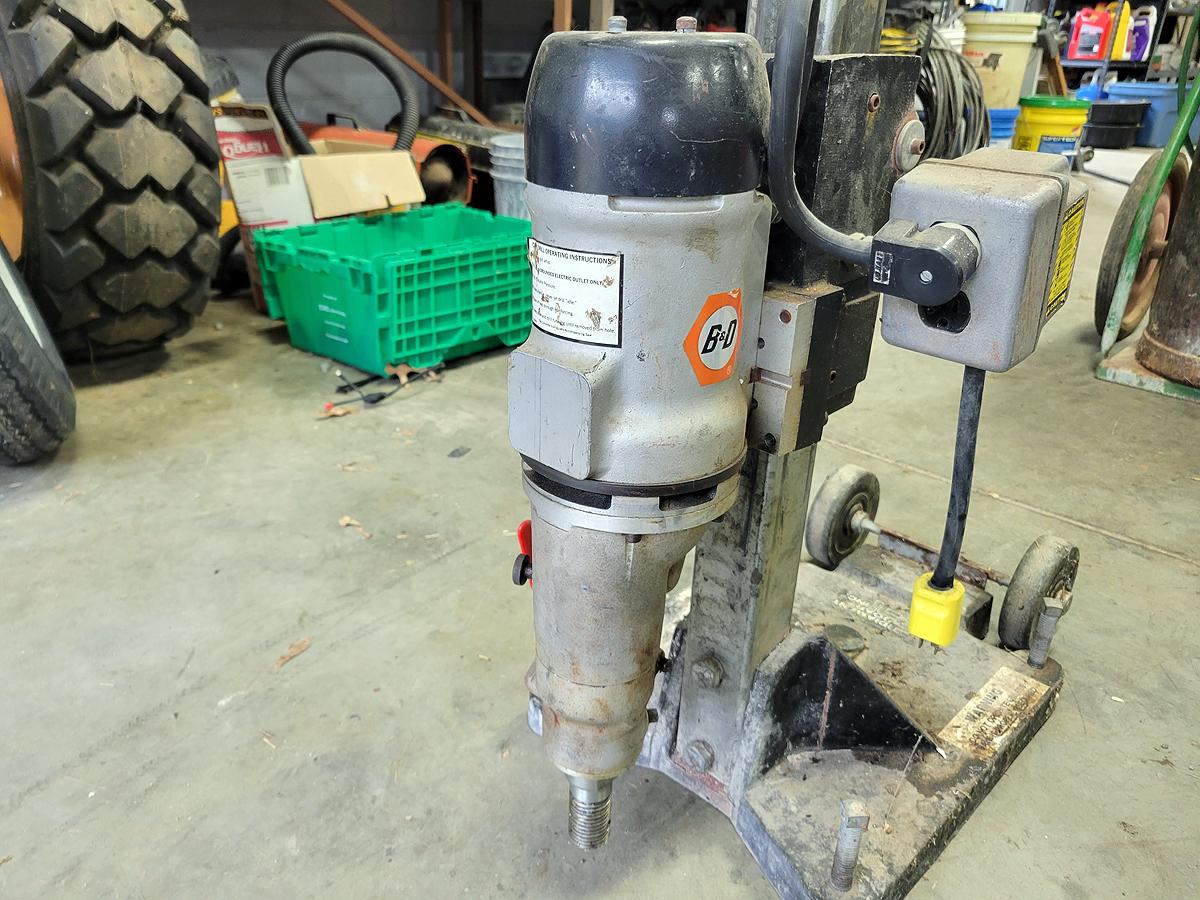 Black n decker model 748 2 speed super power unit core drill w/ stand