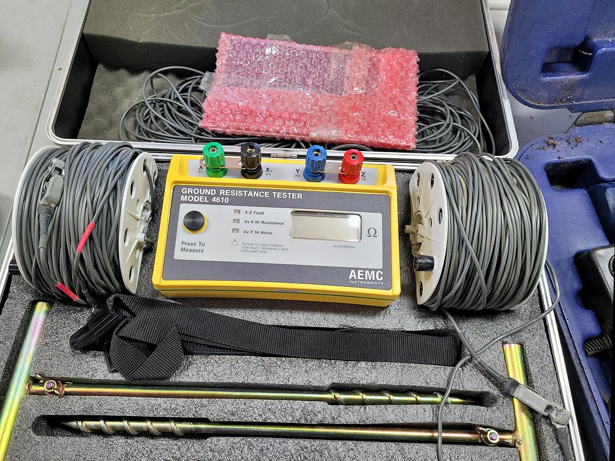 AEMC Instruments Ground Resistance Tester all inclusive kit