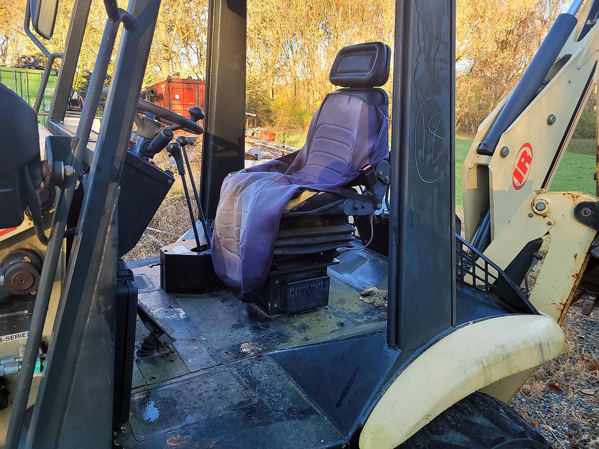 Ingersoll Rand BL370 Backhoe Loader