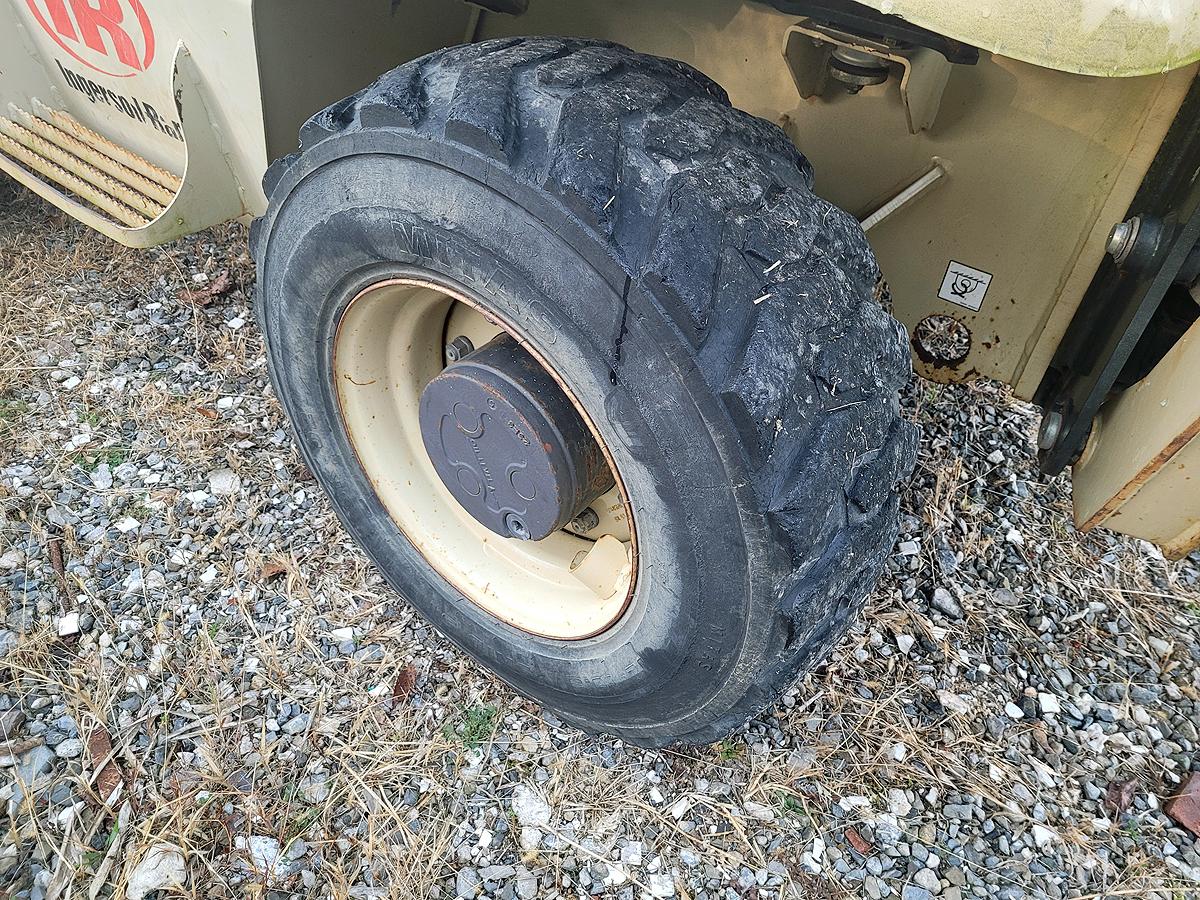 Ingersoll Rand BL370 Backhoe Loader