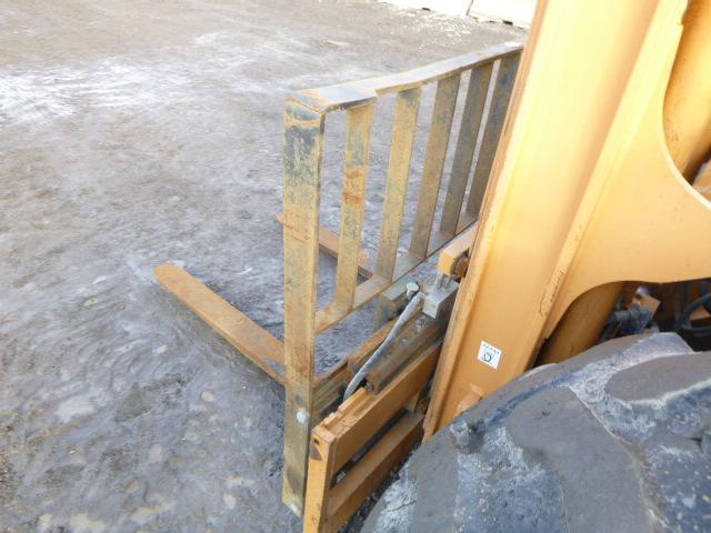 13 Case 588H Mast Forklift (QEA 5271)