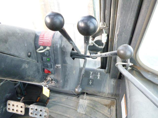 13 Case 588H Mast Forklift (QEA 5271)