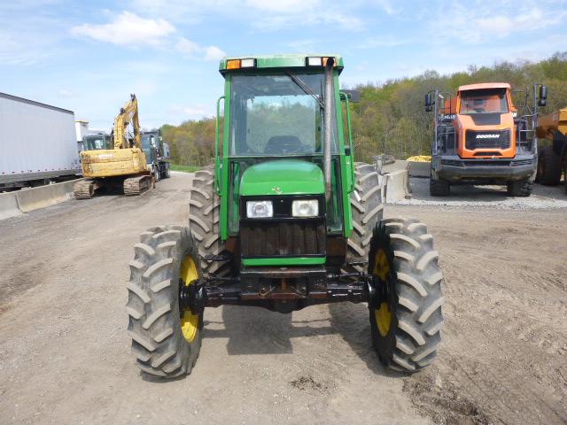 98 John Deere 5510 Tractor (QEA 5749)