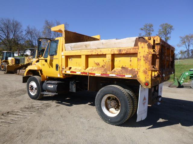 06 International 7400 Dump Truck^TITLE^ (QEA 8709)