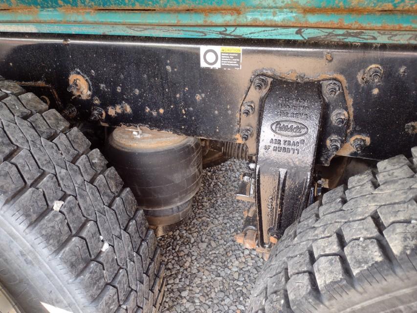 15 Peterbilt 389 Tri Axle Dump Truck^TITLE^ (QEA 5406)