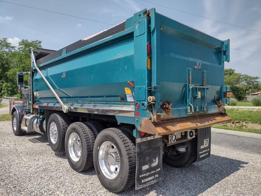 15 Peterbilt 389 Tri Axle Dump Truck^TITLE^ (QEA 5406)