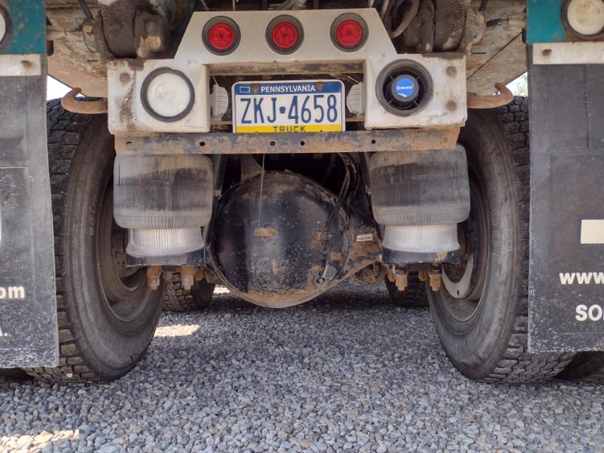 15 Peterbilt 389 Tri Axle Dump Truck^TITLE^ (QEA 5406)