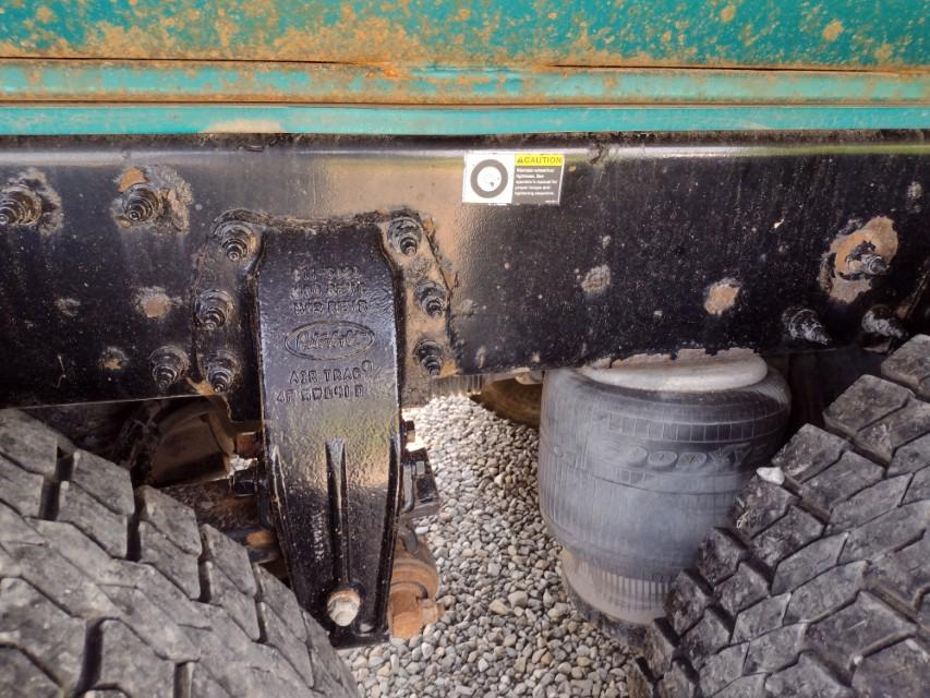 15 Peterbilt 389 Tri Axle Dump Truck^TITLE^ (QEA 5406)