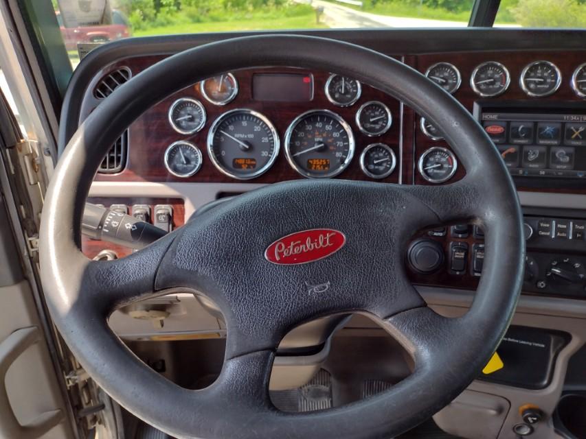 15 Peterbilt 389 Tri Axle Dump Truck^TITLE^ (QEA 5406)