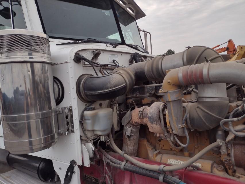 02 Peterbilt 379 Tri Axle Dump^TITLE^ (QEA 9030)