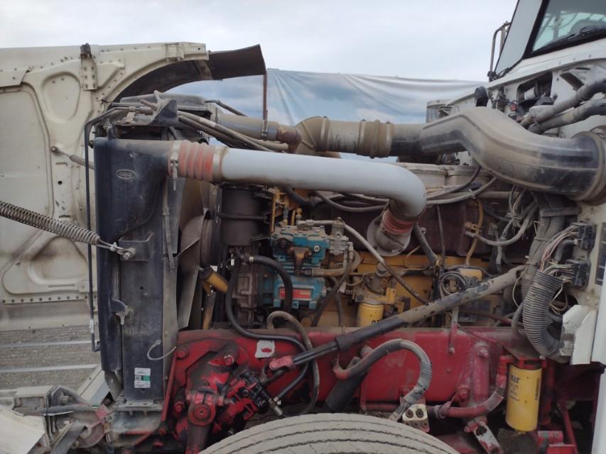02 Peterbilt 379 Tri Axle Dump^TITLE^ (QEA 9030)