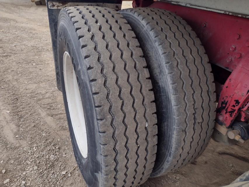 02 Peterbilt 379 Tri Axle Dump^TITLE^ (QEA 9030)