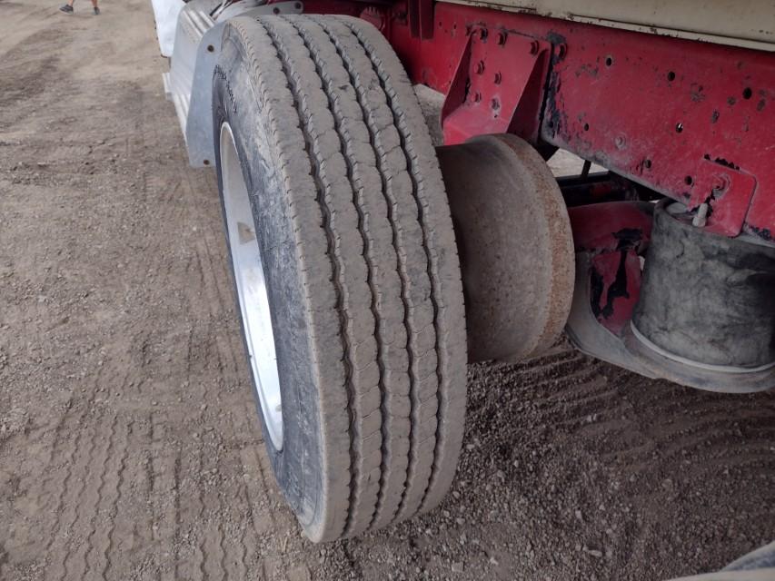 02 Peterbilt 379 Tri Axle Dump^TITLE^ (QEA 9030)