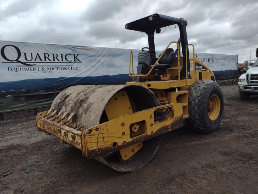 05 Cat CS-533E Smooth Drum Compactor (QEA 9346)
