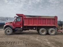 03 International 7400 Tandem Axle Dump Truck^TITLE (QEA 5280)