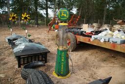 JOHN DEERE PUMP