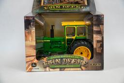 ERTL JOHN DEERE 4520 TOY TRACTOR