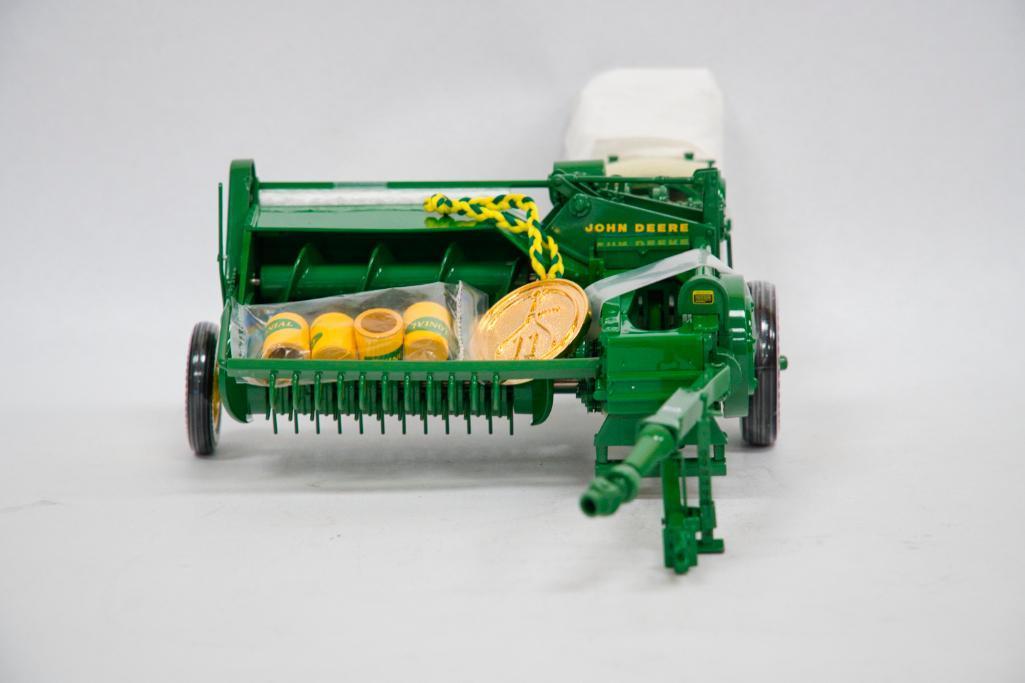 JOHN DEERE 214-T TWINE-TIE TOY BALER