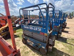 GENIE GS-1930 ELECTRIC SCISSOR LIFT