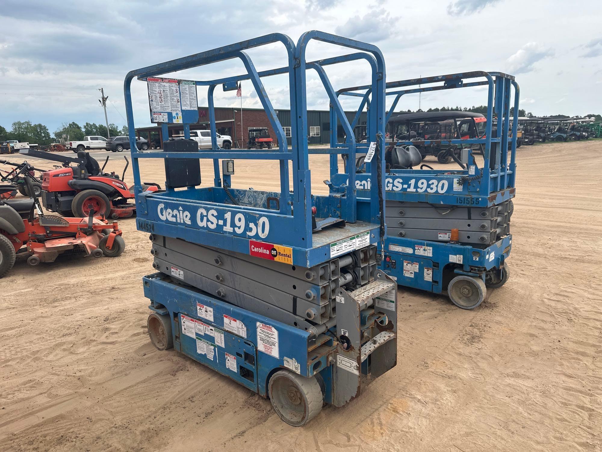 GENIE GS-1930 ELECTRIC SCISSOR LIFT