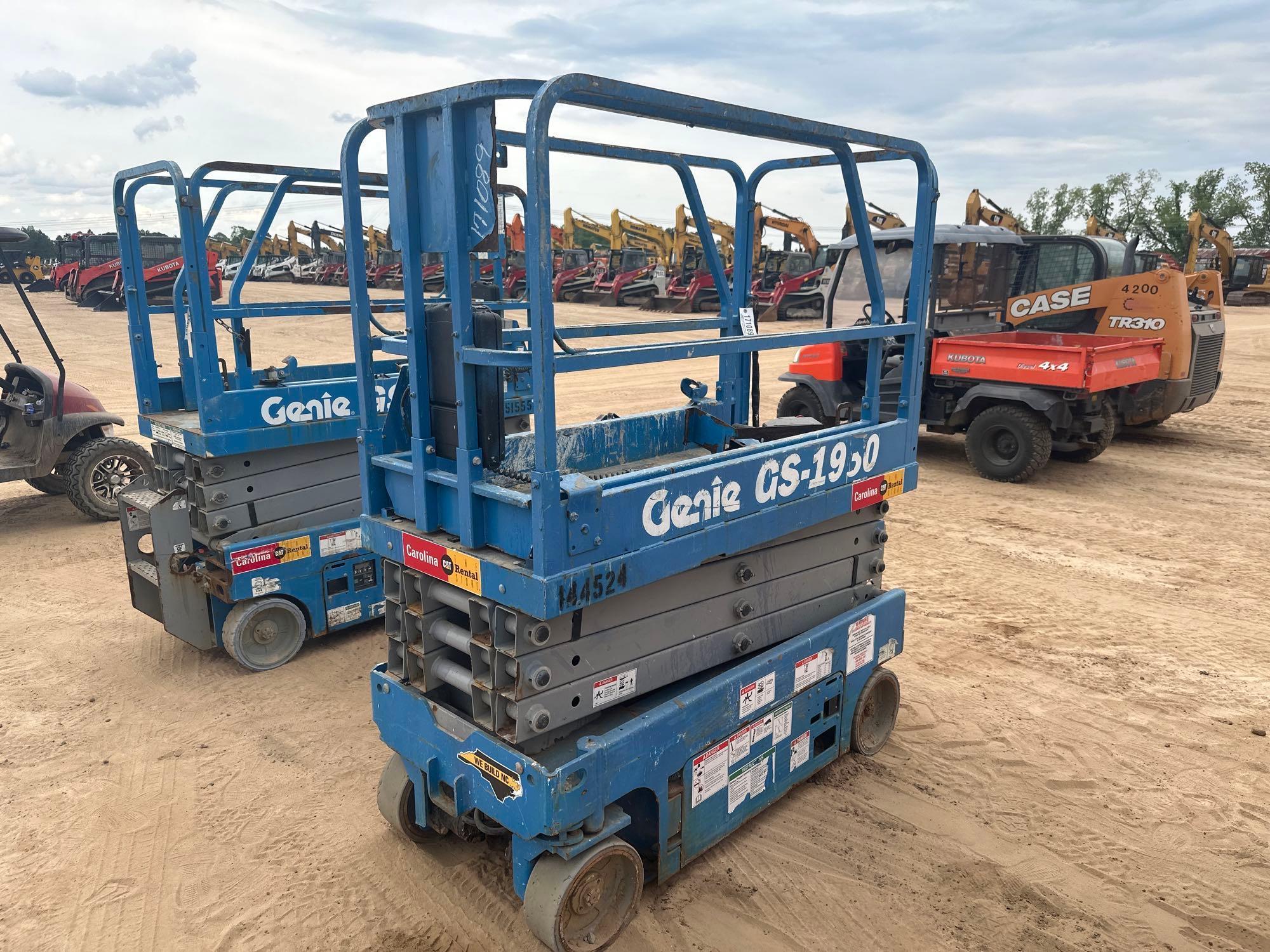 GENIE GS-1930 ELECTRIC SCISSOR LIFT