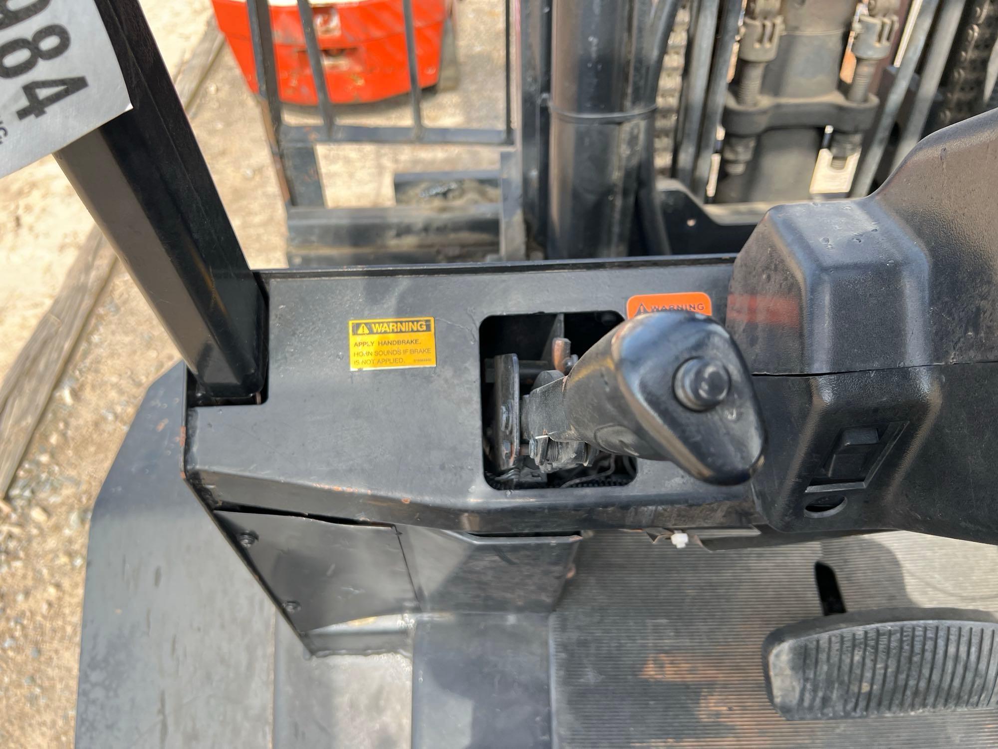 YALE GLP080LGNGBE083 FORKLIFT