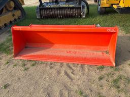 KUBOTA 72" QUICK ATTACH BUCKET