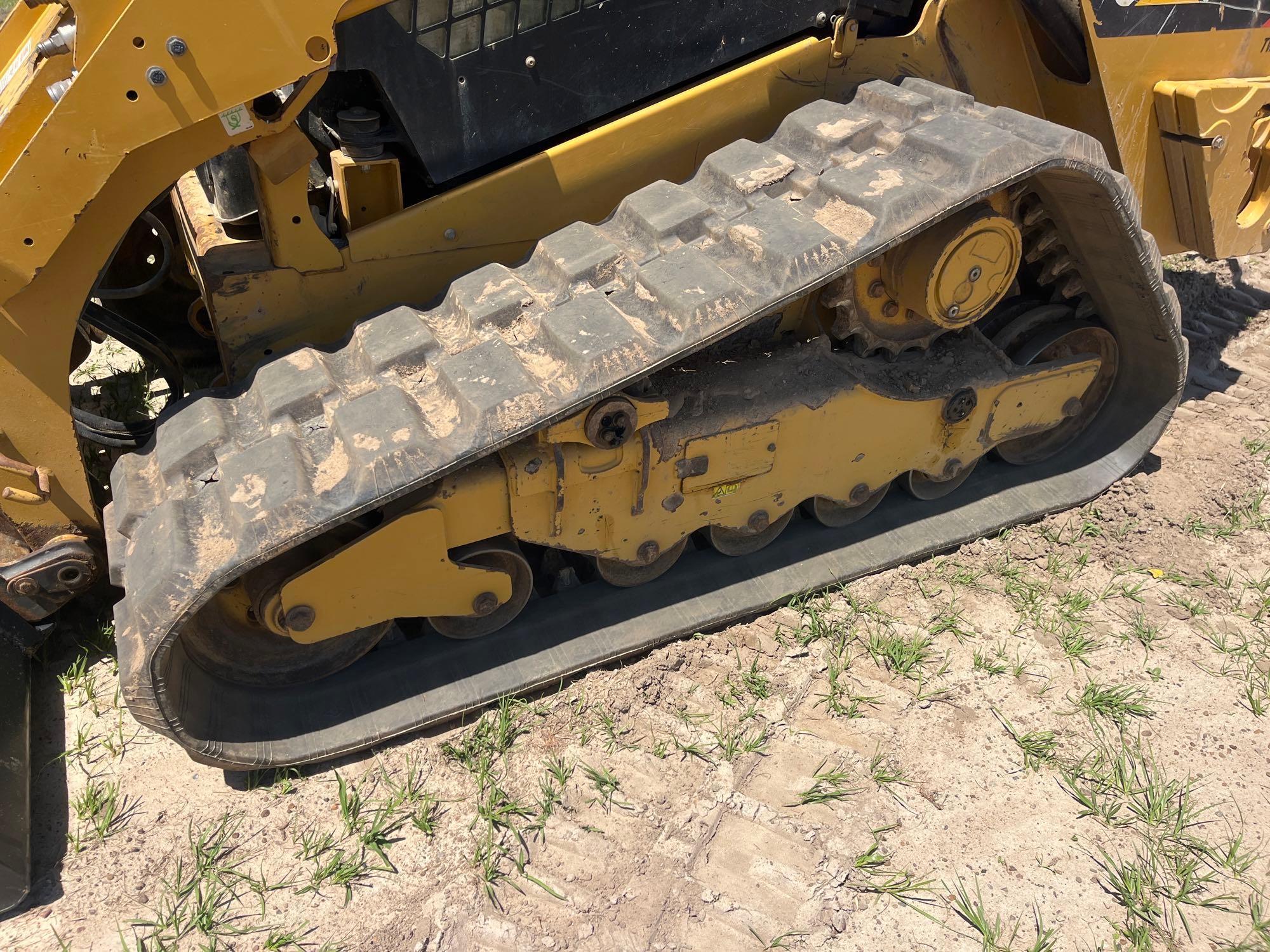 2017 CATERPILLAR 289D SKID STEER