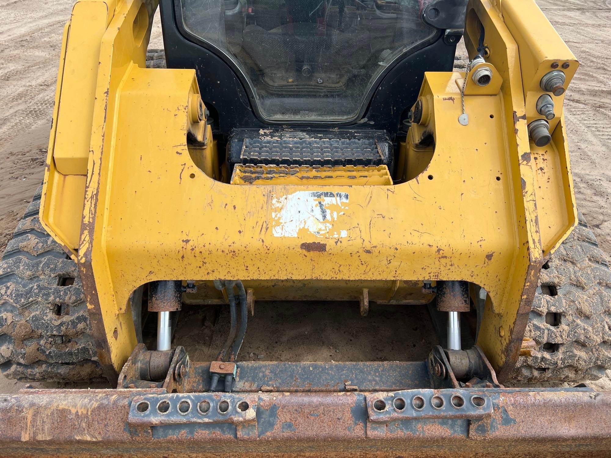 2015 CATERPILLAR 289D SKID STEER