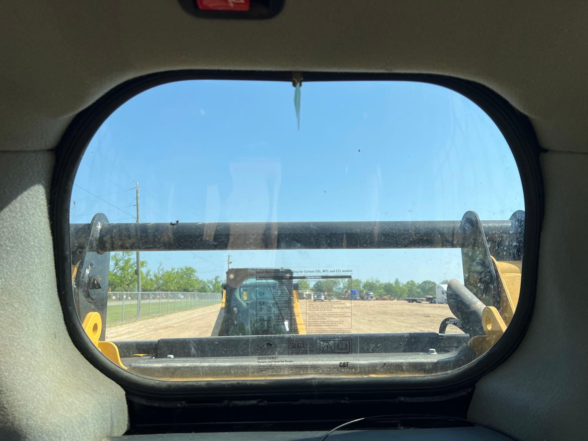 2018 CATERPILLAR 259D SKID STEER