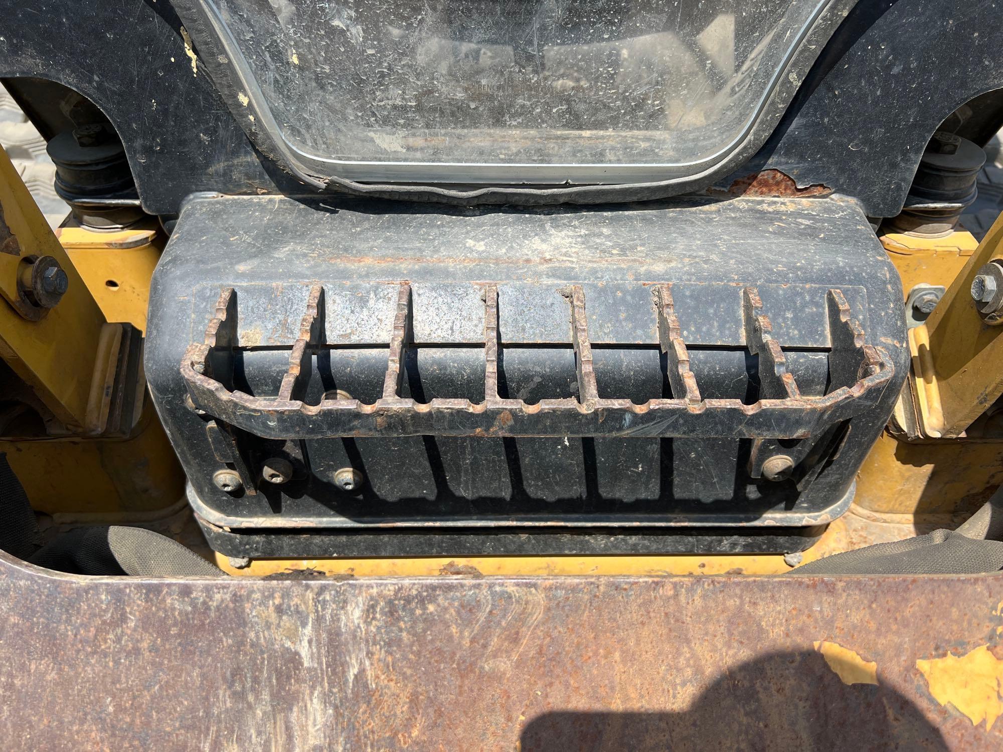 2018 CATERPILLAR 259D SKID STEER